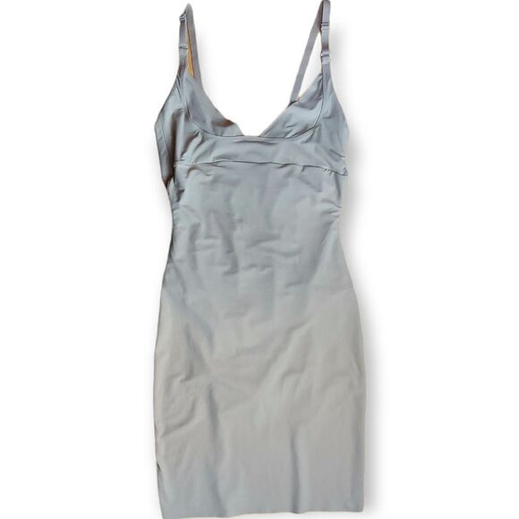 Flexees Maidenforme Nude Shapewear Dress Medium - Picture 2 of 11